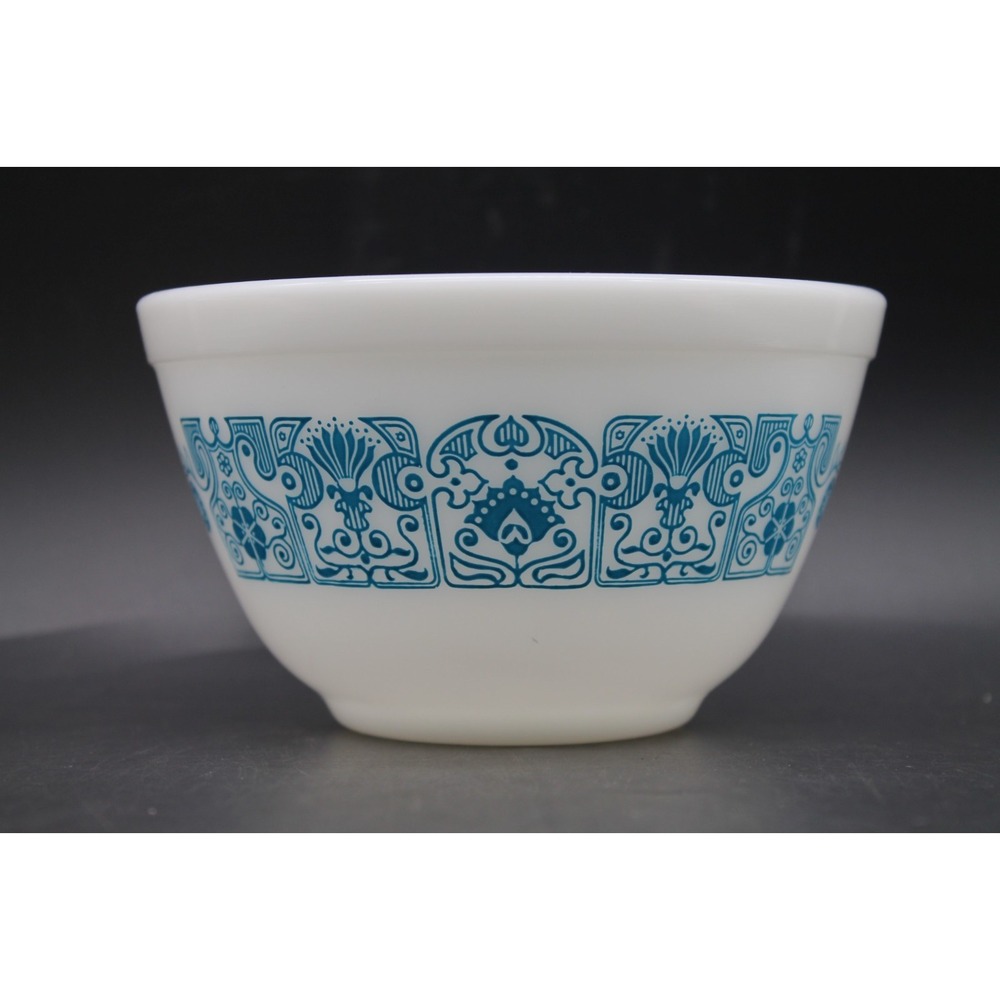 Vintage Pyrex Horizon Blue Nesting Mixing Bowls Set of 2 White Milk Glass USA - Picture 11 of 16
